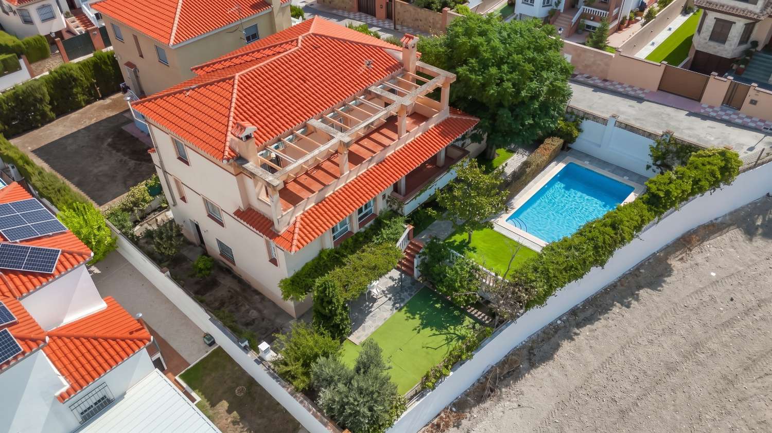 Villa en venta en Cúllar Vega