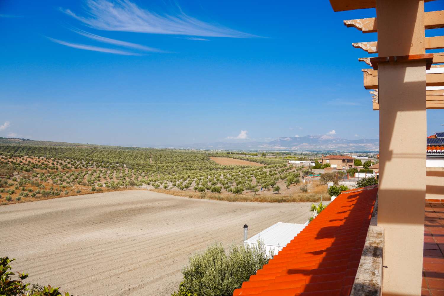 Villa en venta en Cúllar Vega
