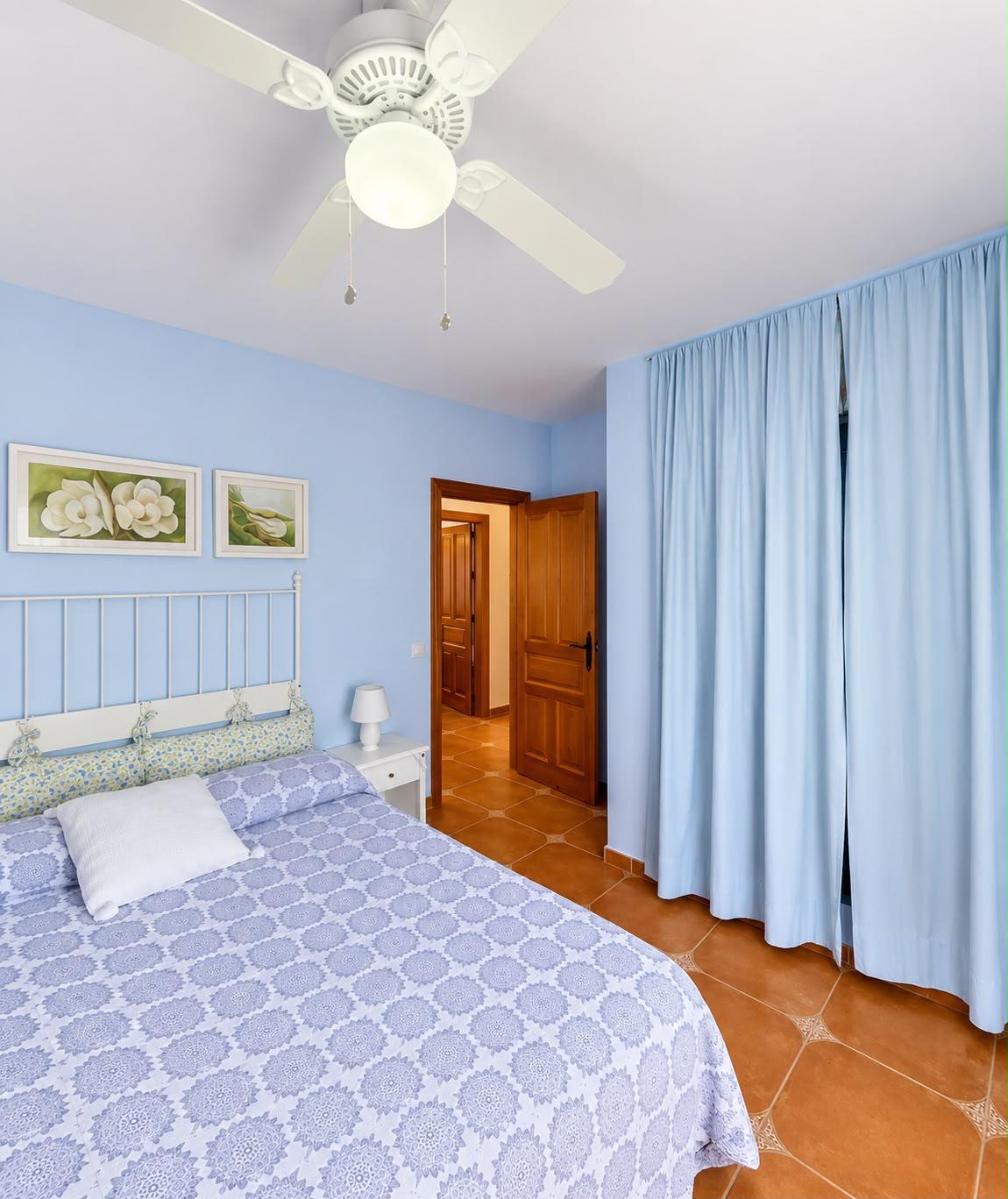 Villa en venta en Cúllar Vega