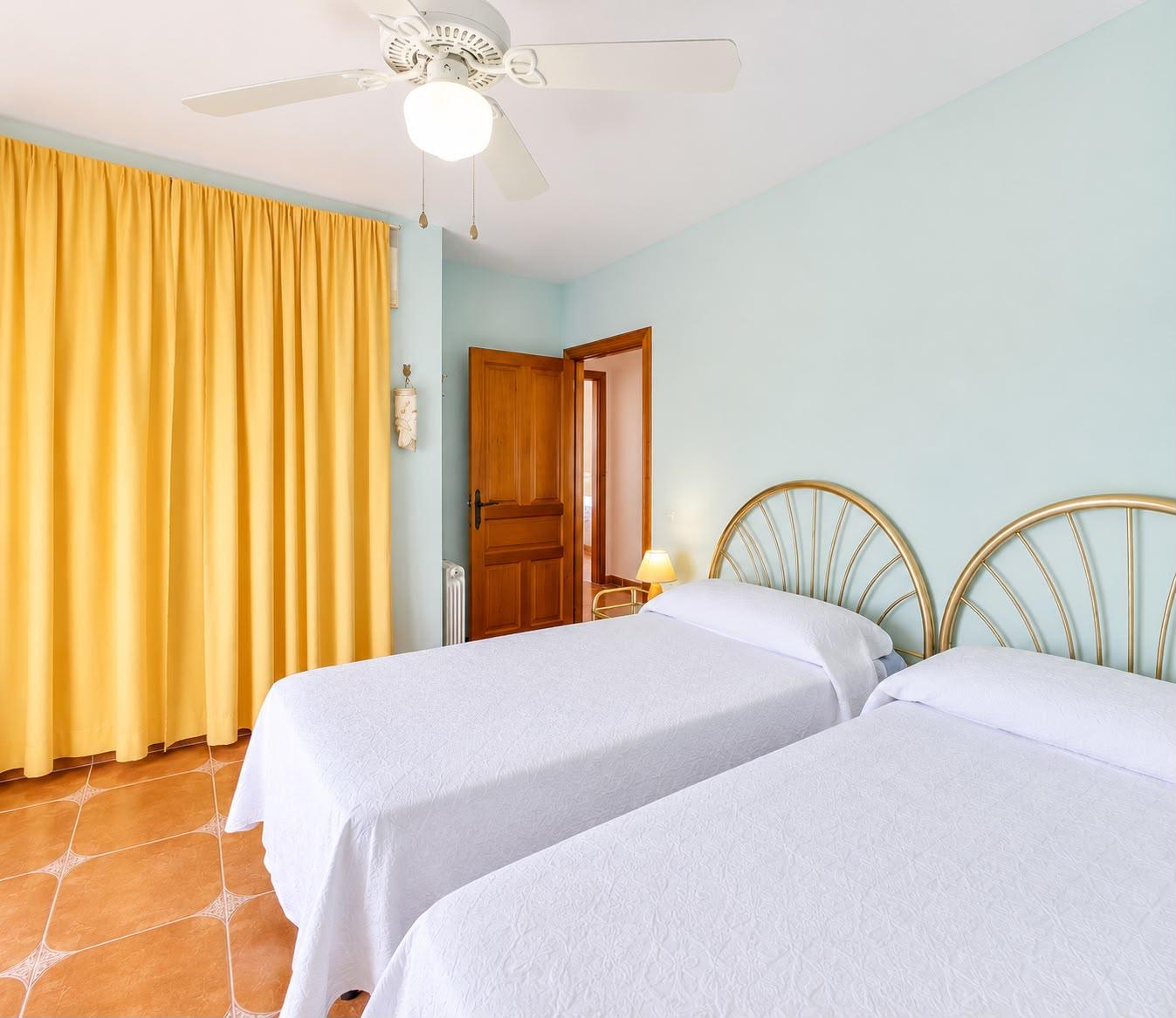 Villa en venta en Cúllar Vega