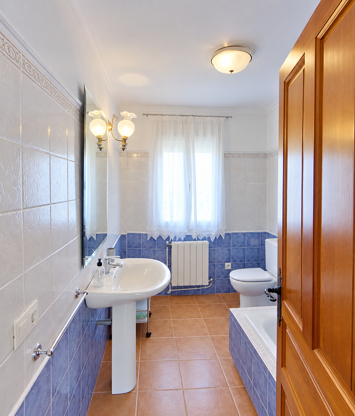 Villa en venta en Cúllar Vega