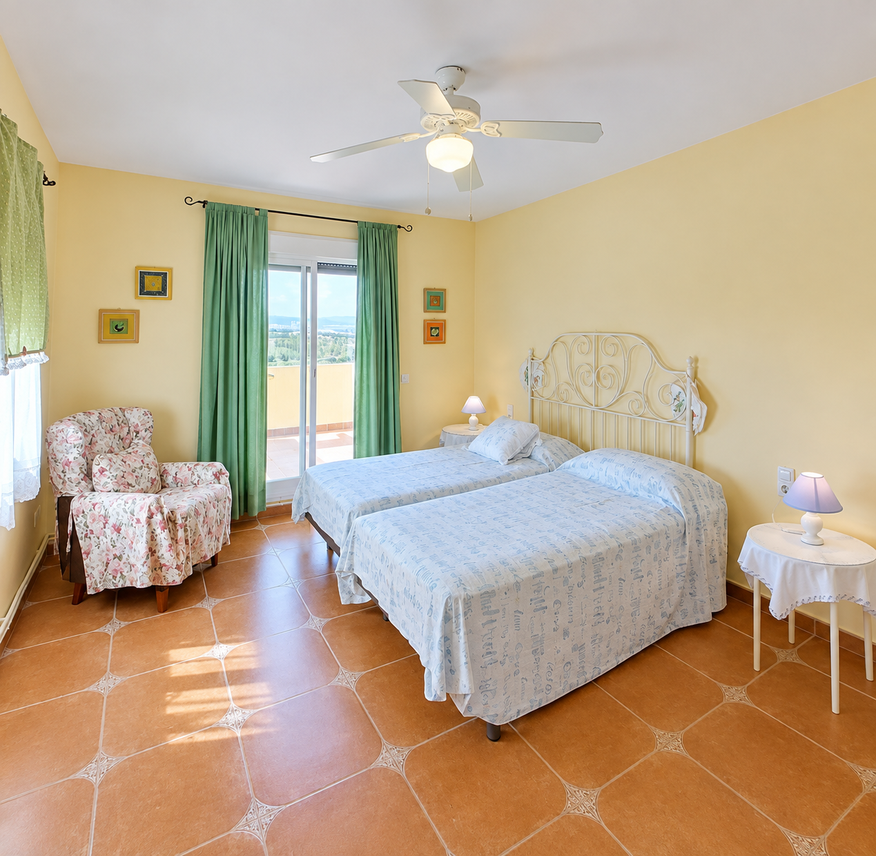 Villa en venta en Cúllar Vega