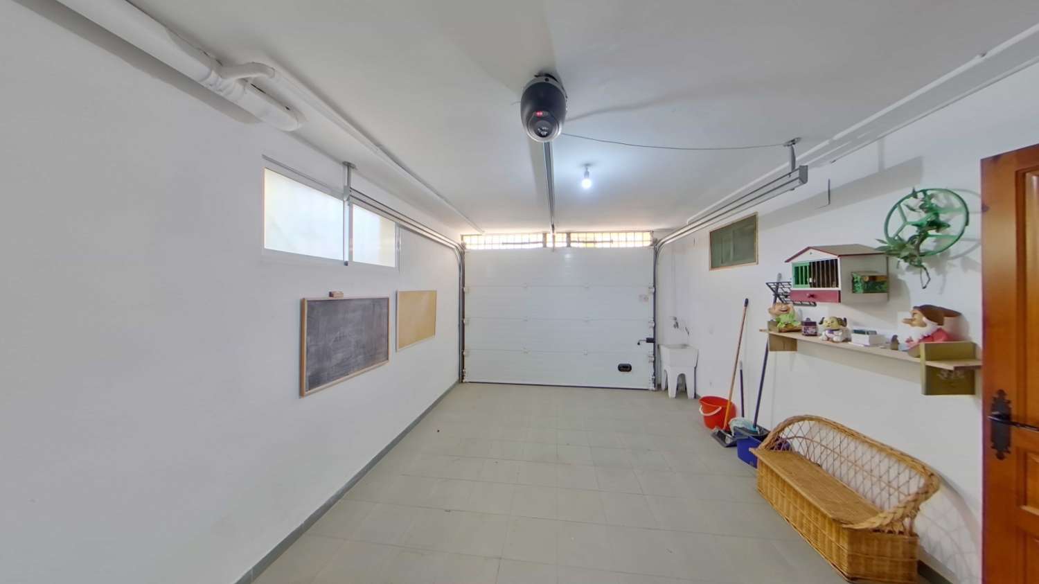 Villa en venta en Cúllar Vega