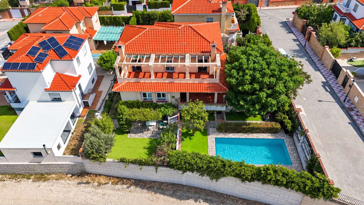 Villa en venta en Cúllar Vega