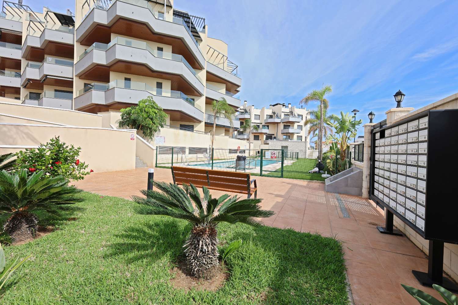 Apartamento en venta en Torrox Costa