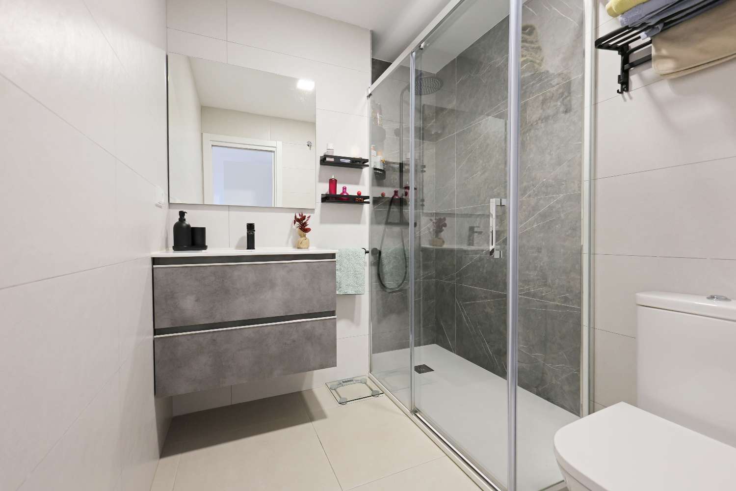 Apartamento en venta en Torrox Costa