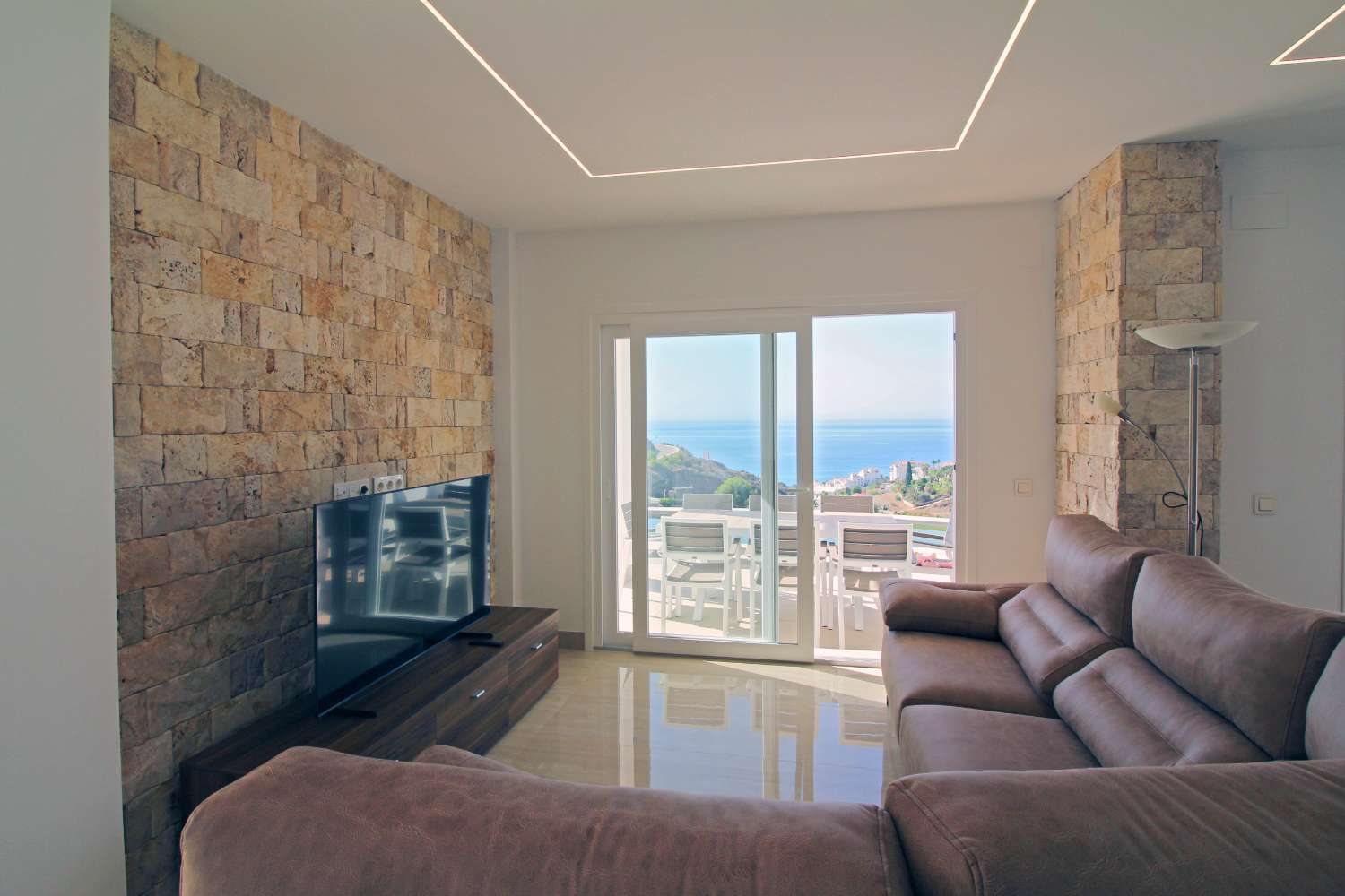 Villa for sale in El Peñoncillo (Torrox)