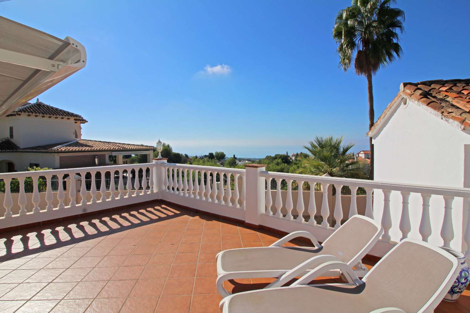 Villa for sale in Frigiliana