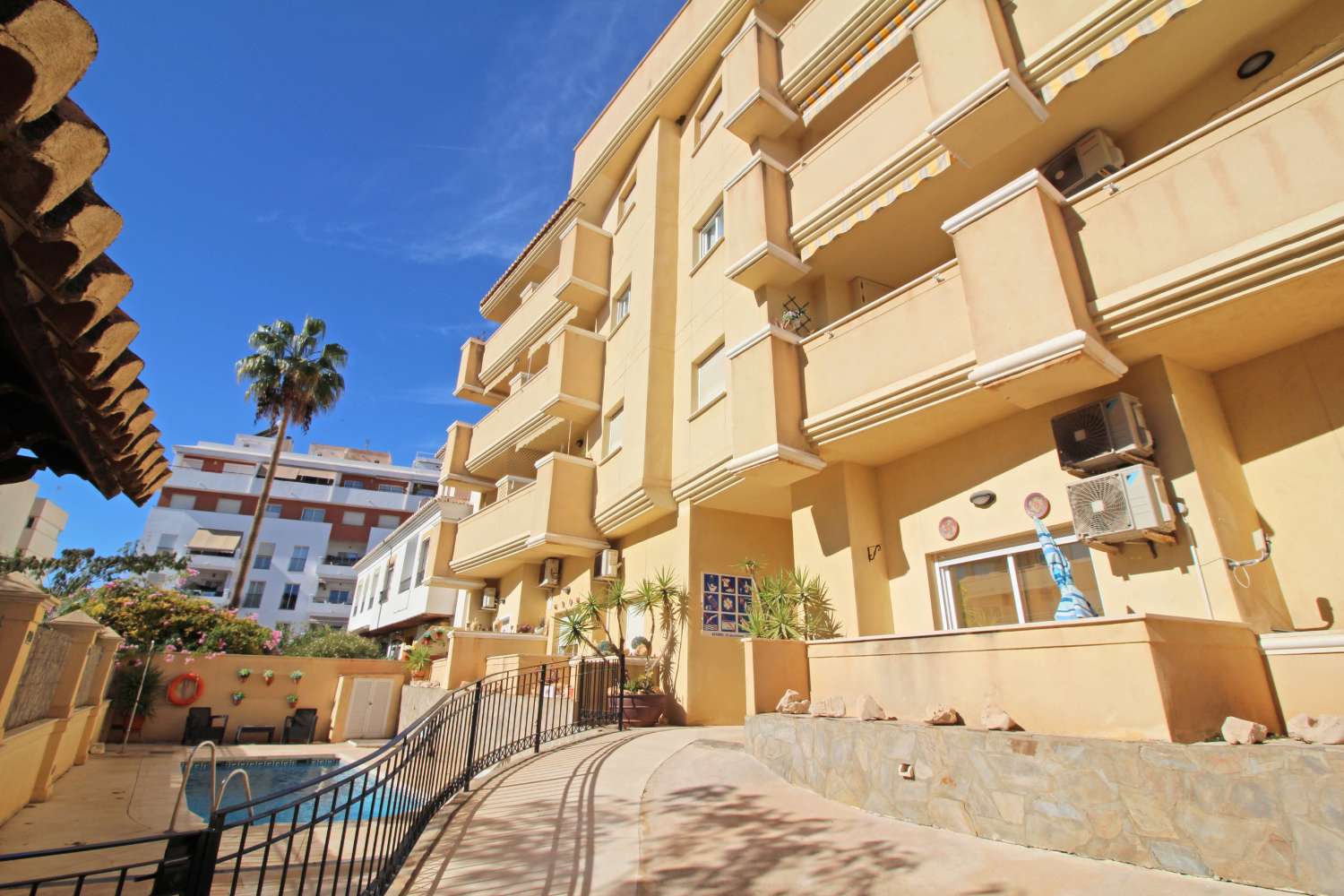 Appartement te koop in Nerja