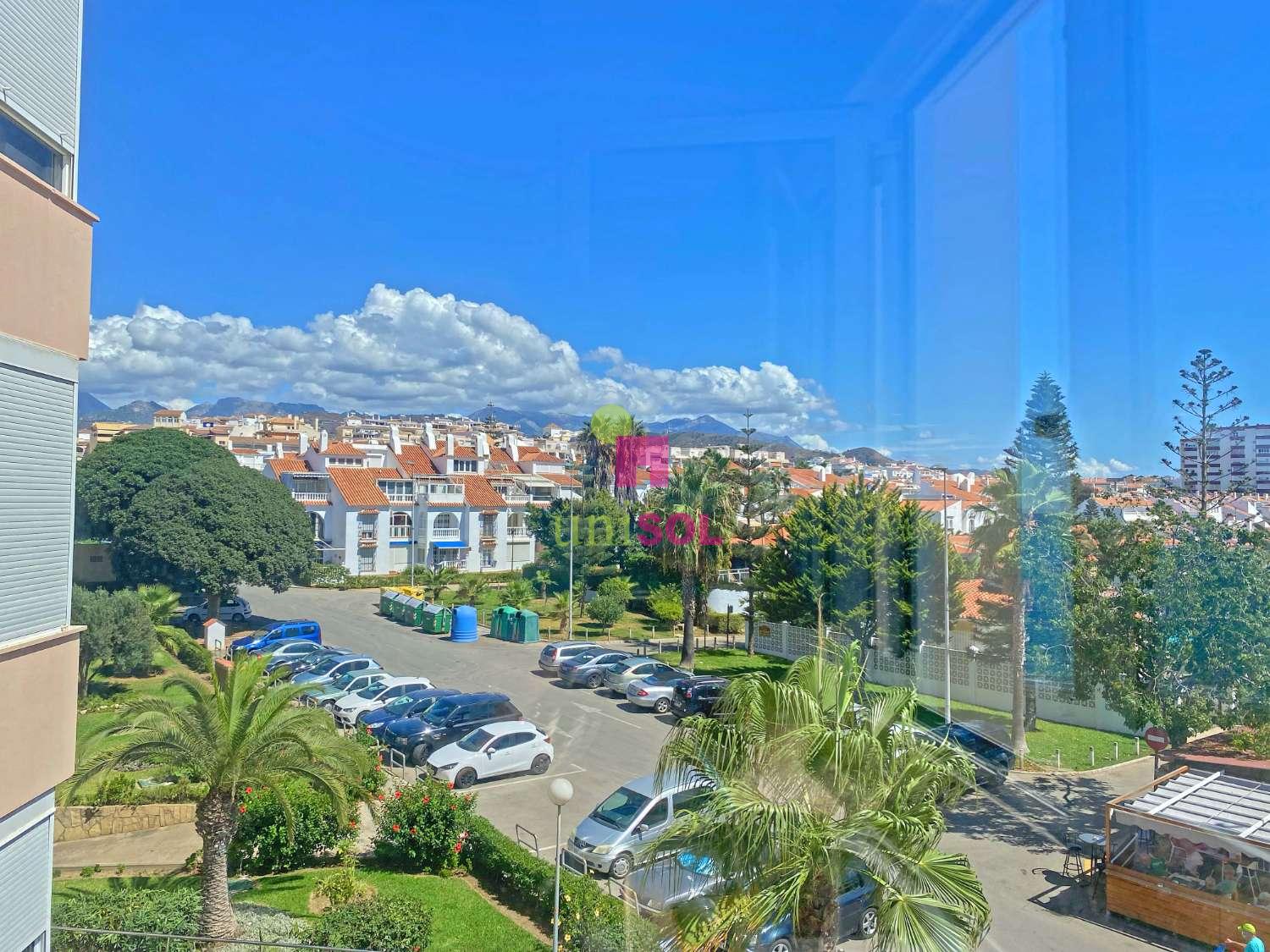 Apartamento en venta en Centro Internacional (Torrox)