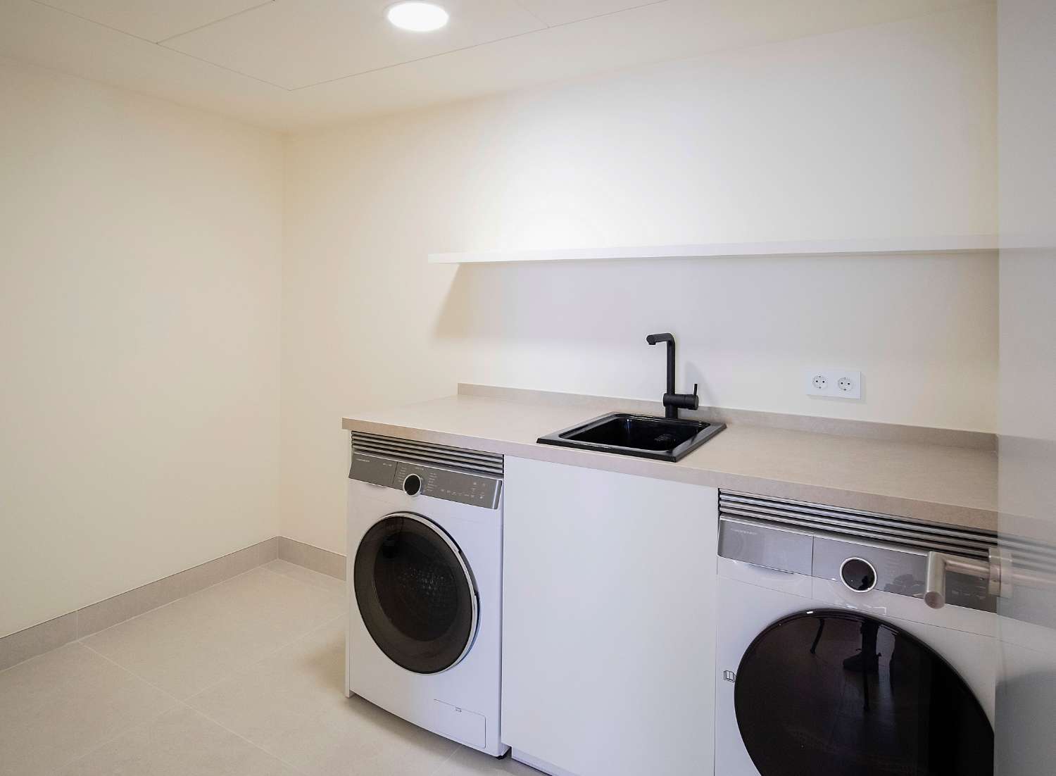 Villa en venta en Velilla - Velilla Taramay (Almuñécar)