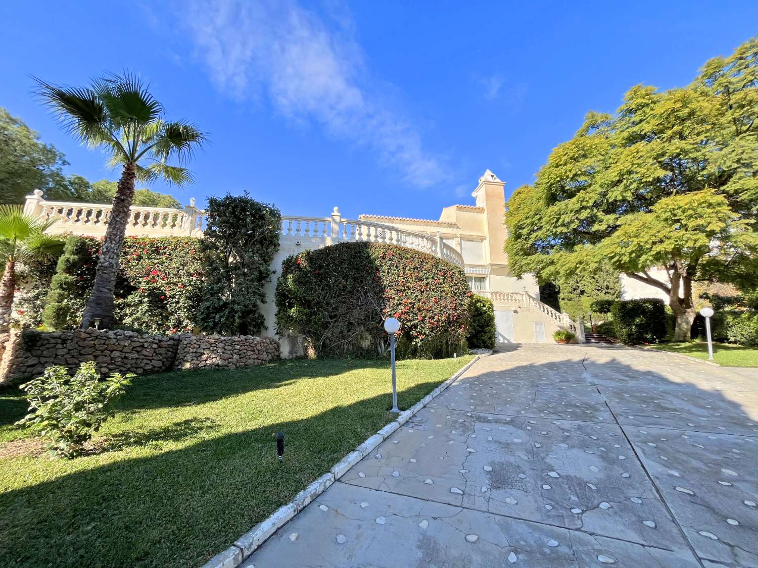 Villa for sale in Frigiliana