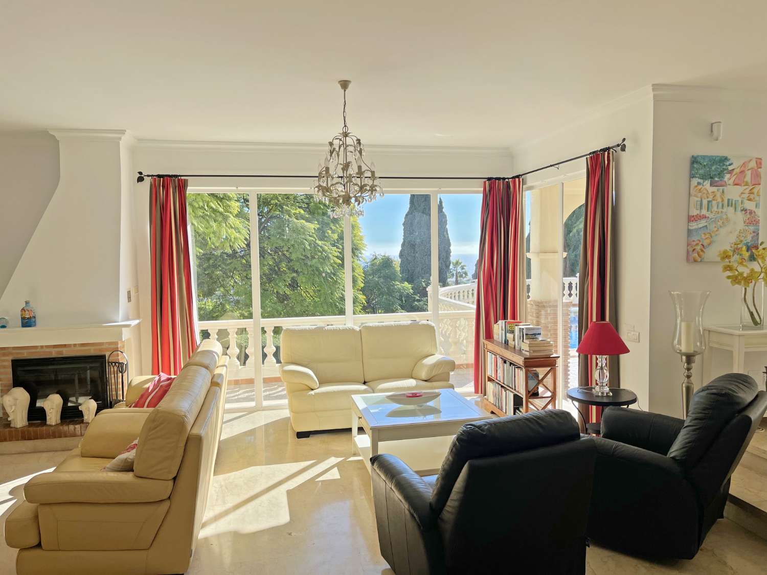 Villa for sale in Frigiliana