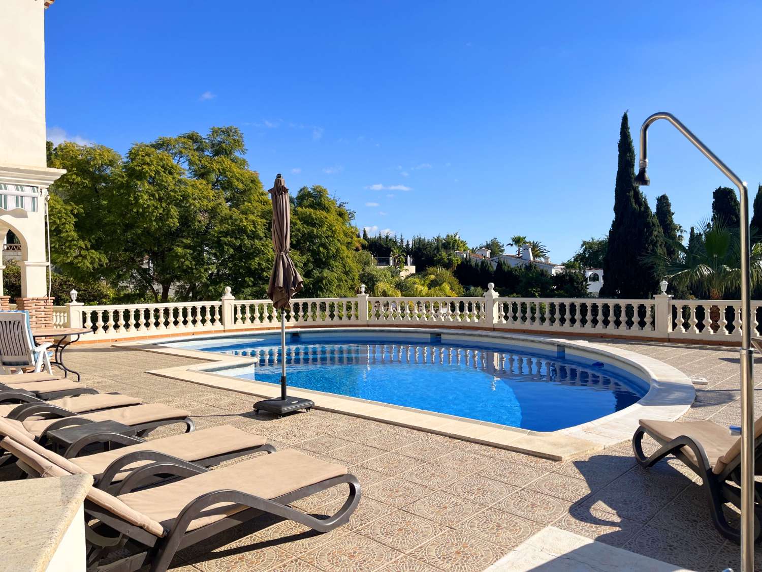 Villa for sale in Frigiliana