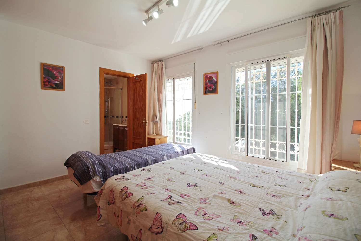 Villa for sale in Frigiliana