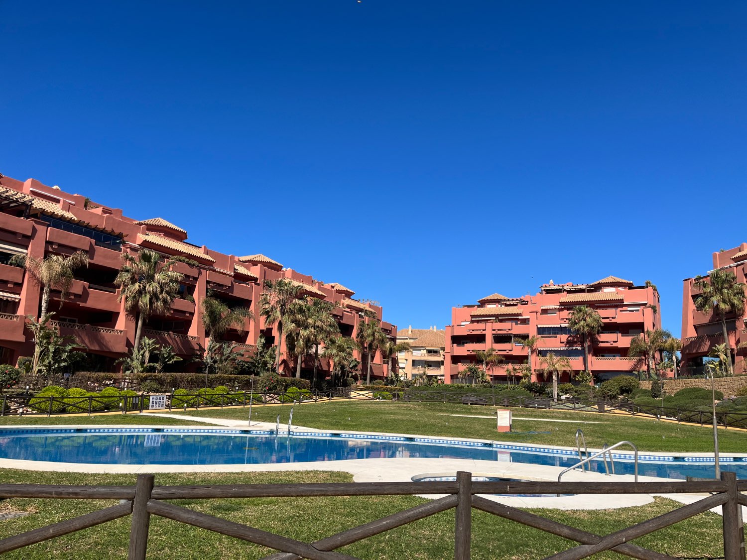 Lejlighed til salg i Torrox Costa