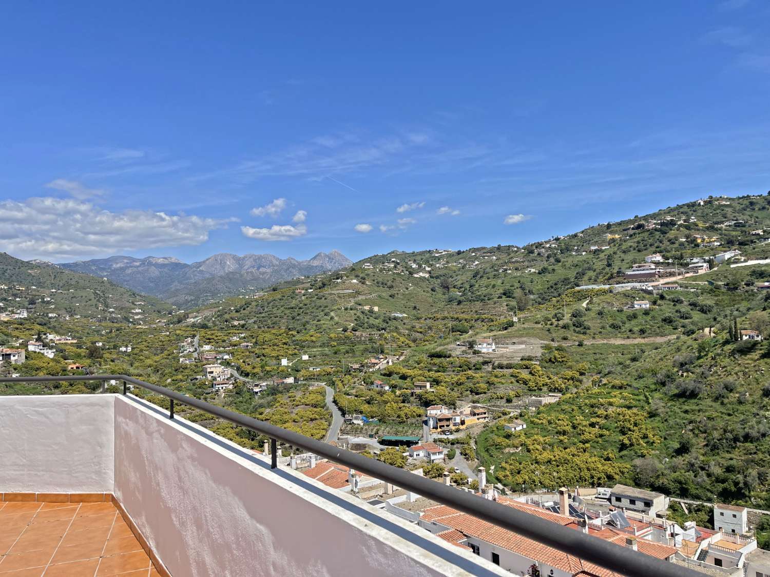 Takvåning till salu i Torrox Pueblo