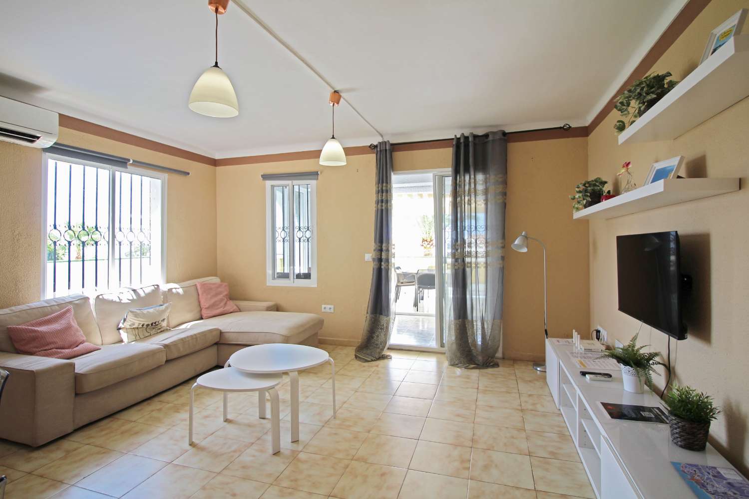 Villa en venta en Nerja