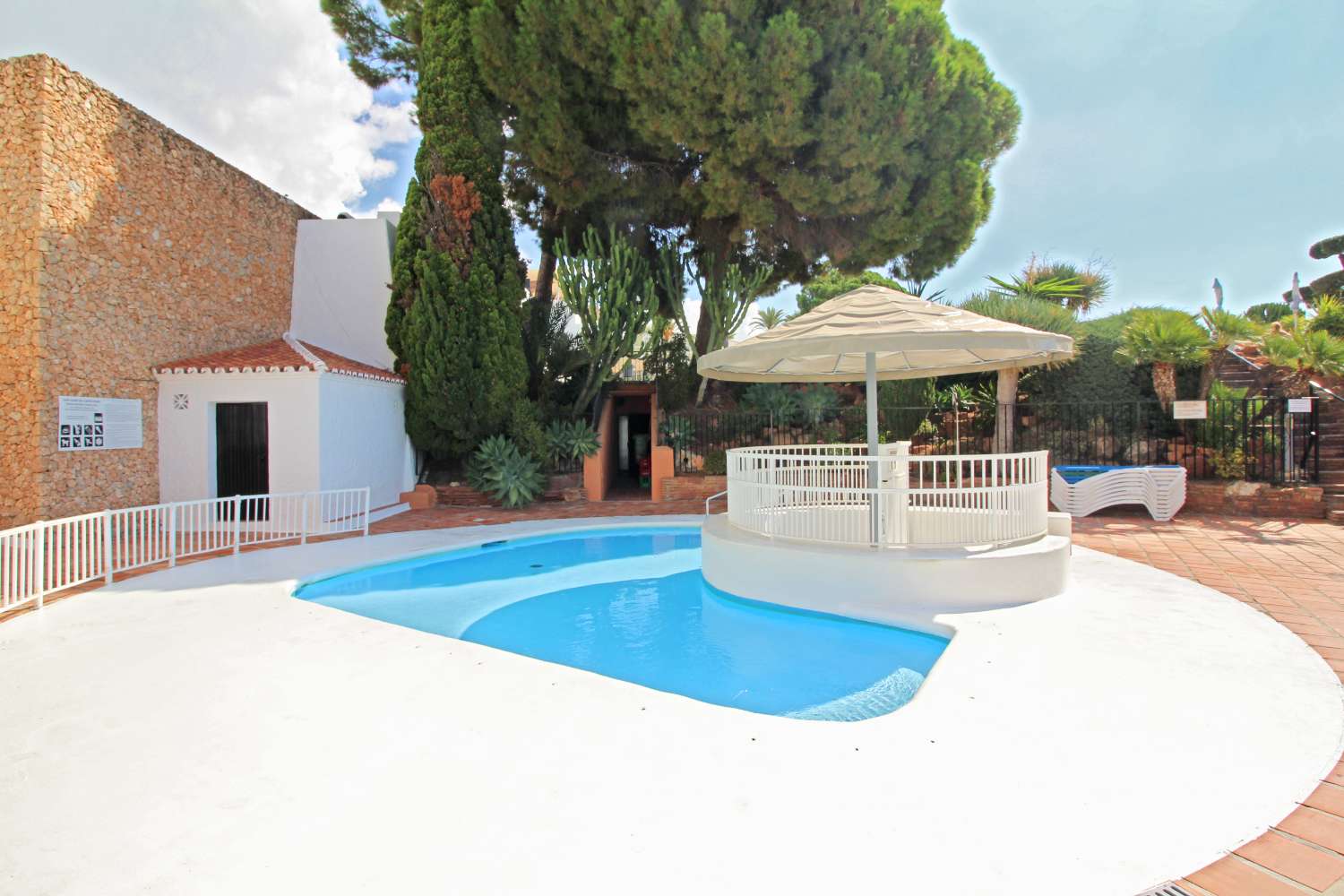 Petit Appartement en vente à Capistrano (Nerja)