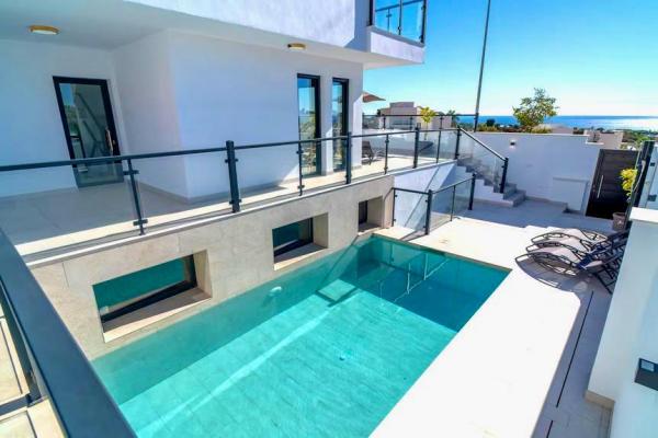 Villa for sale in Nerja