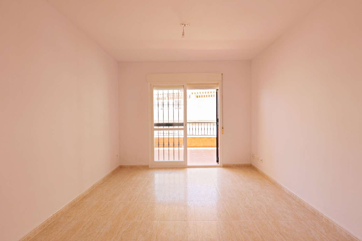 Apartamento en venta en Torrox Costa