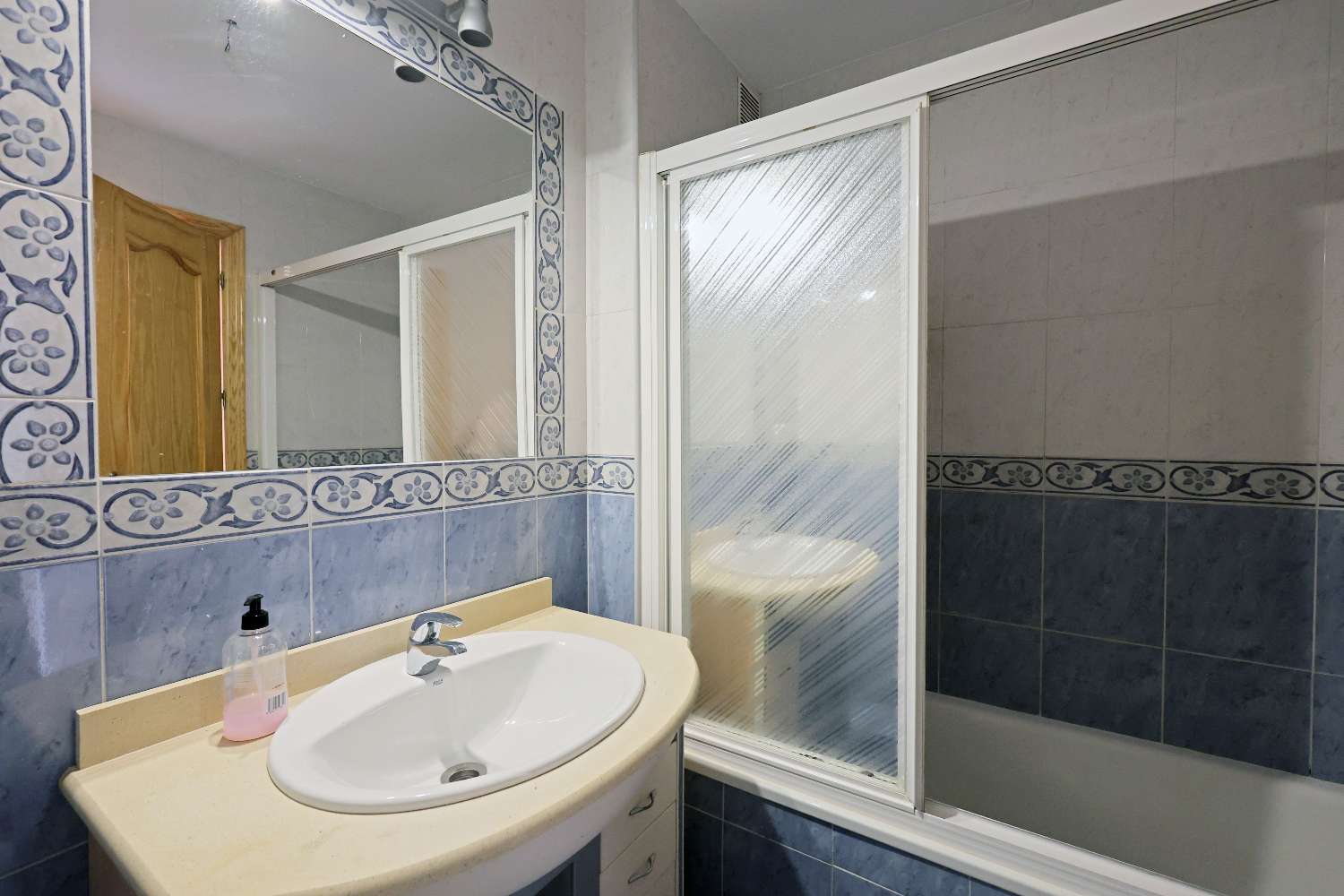 Apartamento en venta en Torrox Costa
