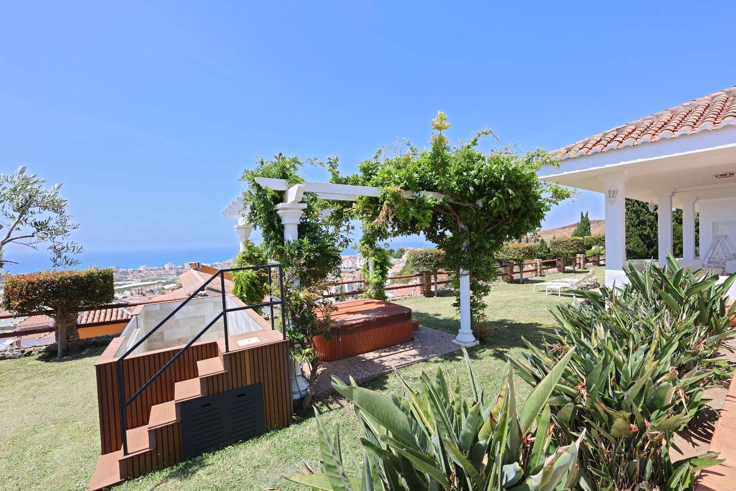 Villa in vendita a Torrox Costa