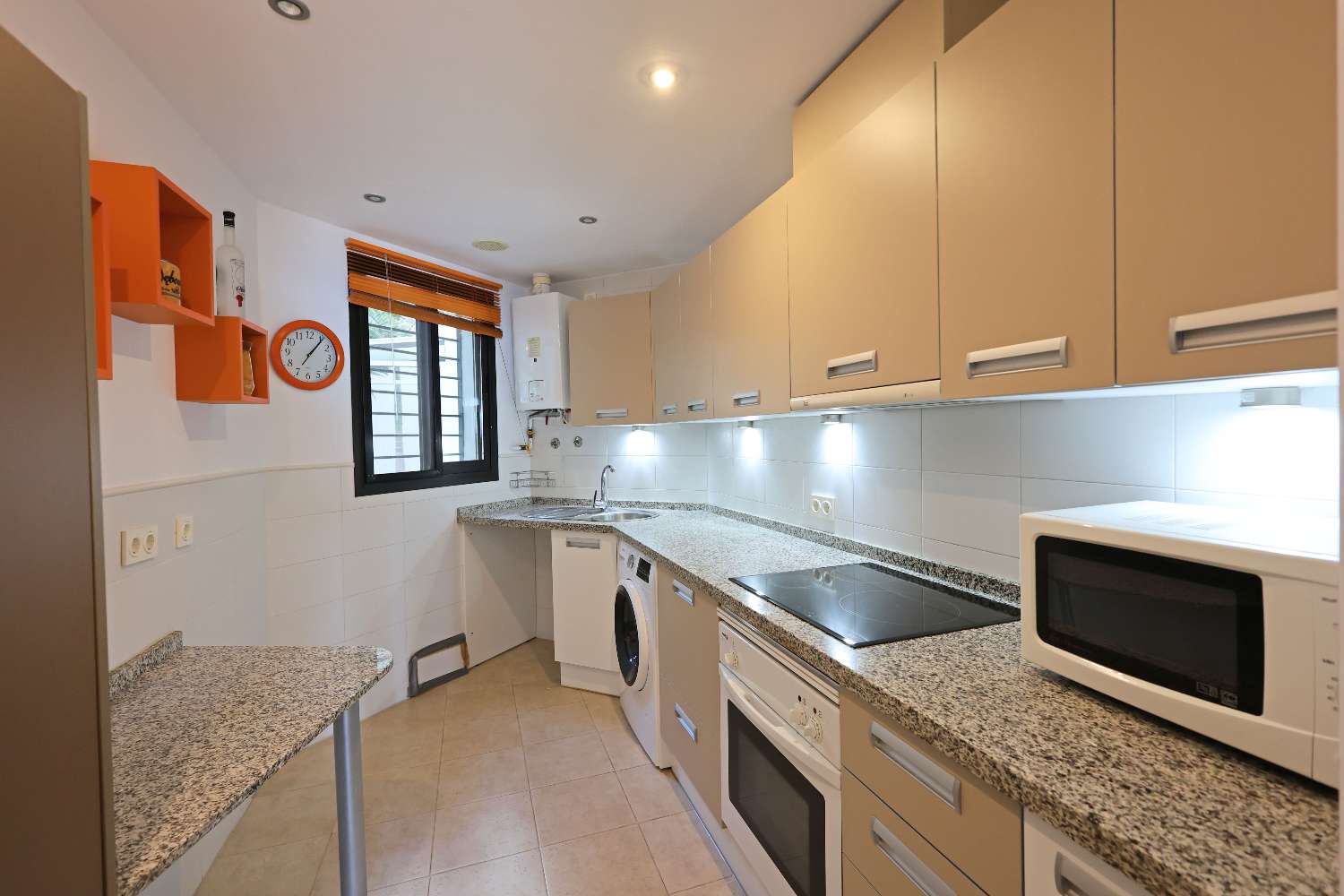 Appartement te koop in Torrox Costa