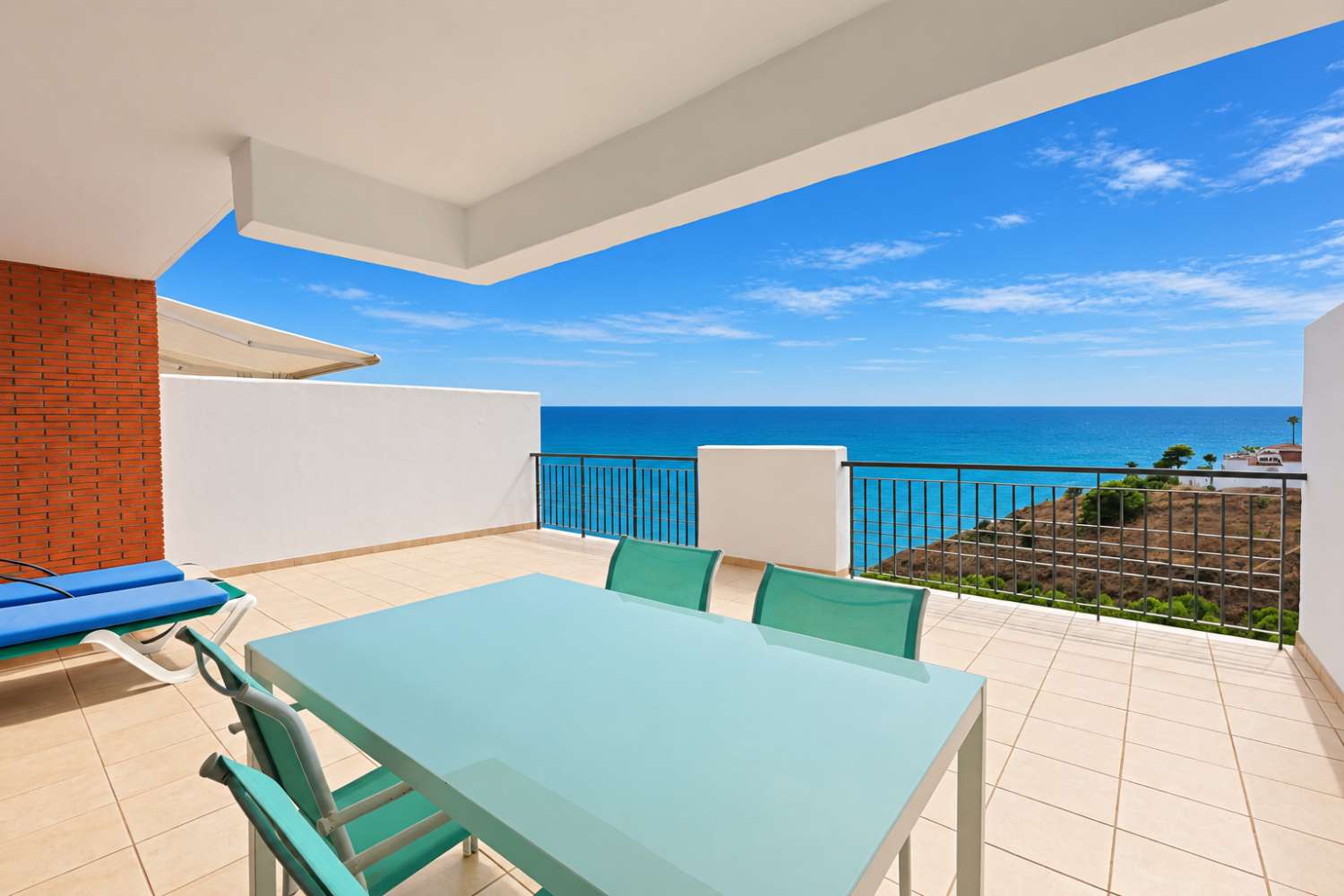 Lejlighed til salg i Torrox Costa