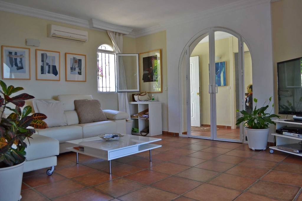 Villa for sale in Capistrano (Nerja)