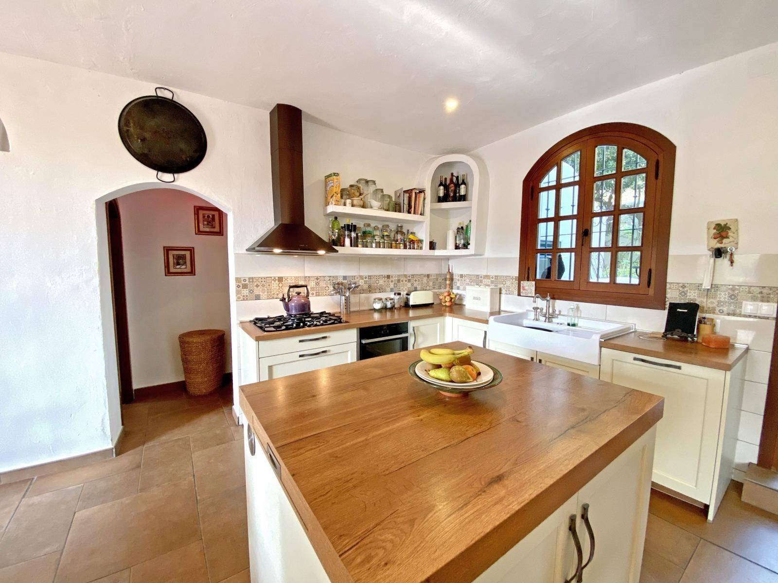 Villa for sale in Frigiliana