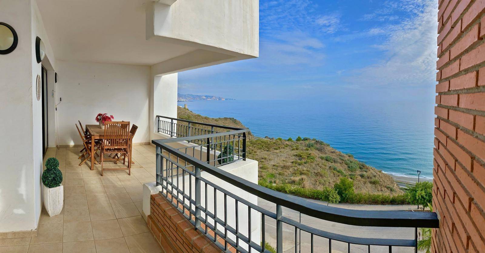 Appartement te koop in Torrox Costa