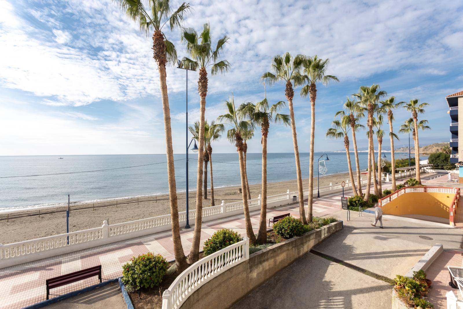 Apartamento en venta en Torrox Costa